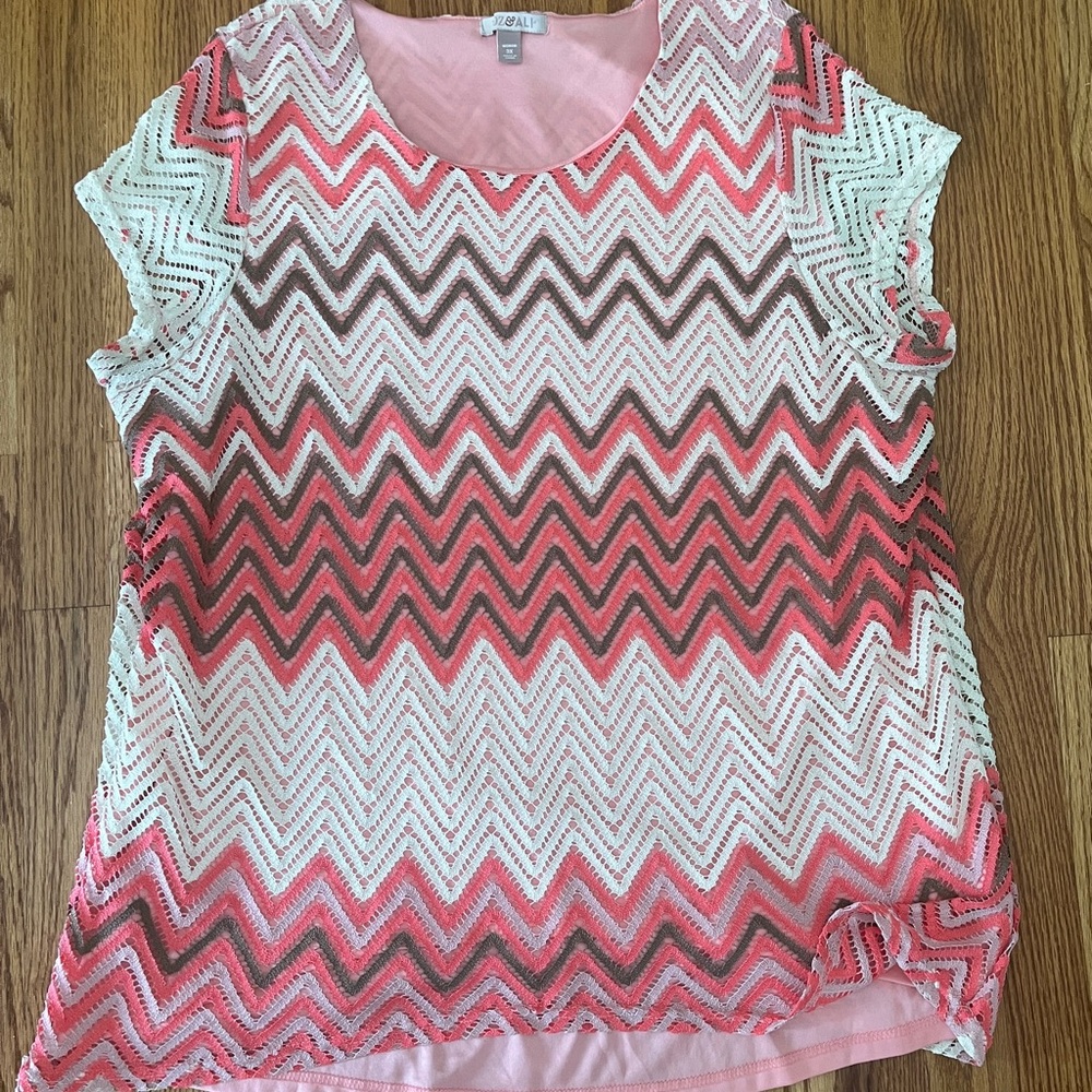 Women's Chevron Pattern Top - Multi-color
